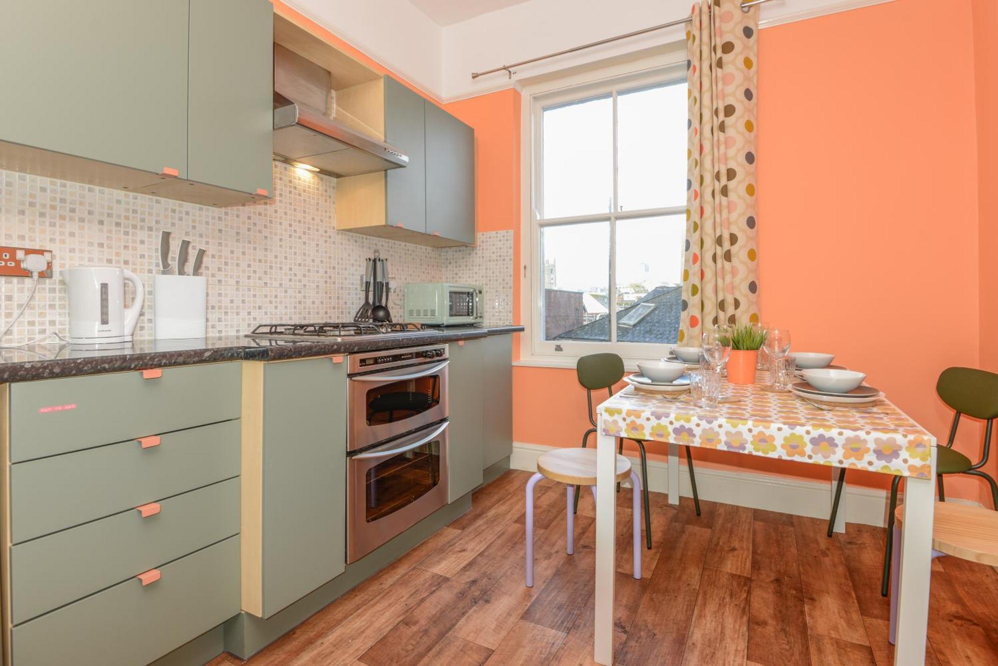 Harbour Court Plymouth - Free Parking - Tucked Away On The Barbican With Courtyard - By Ocean City Retreats Bagian luar foto