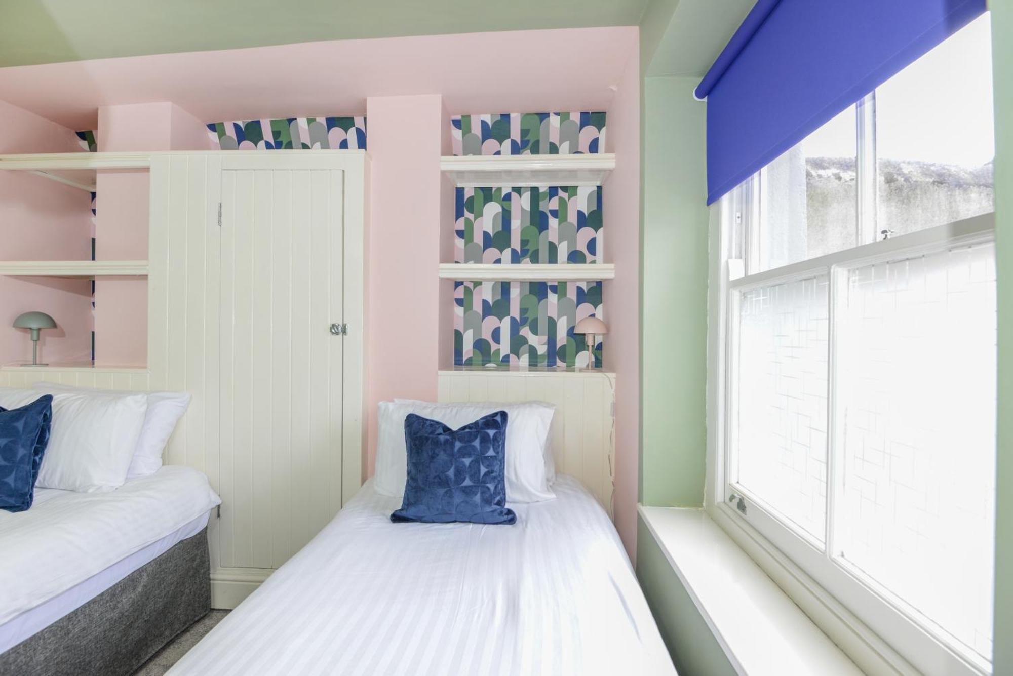 Harbour Court Plymouth - Free Parking - Tucked Away On The Barbican With Courtyard - By Ocean City Retreats Bagian luar foto