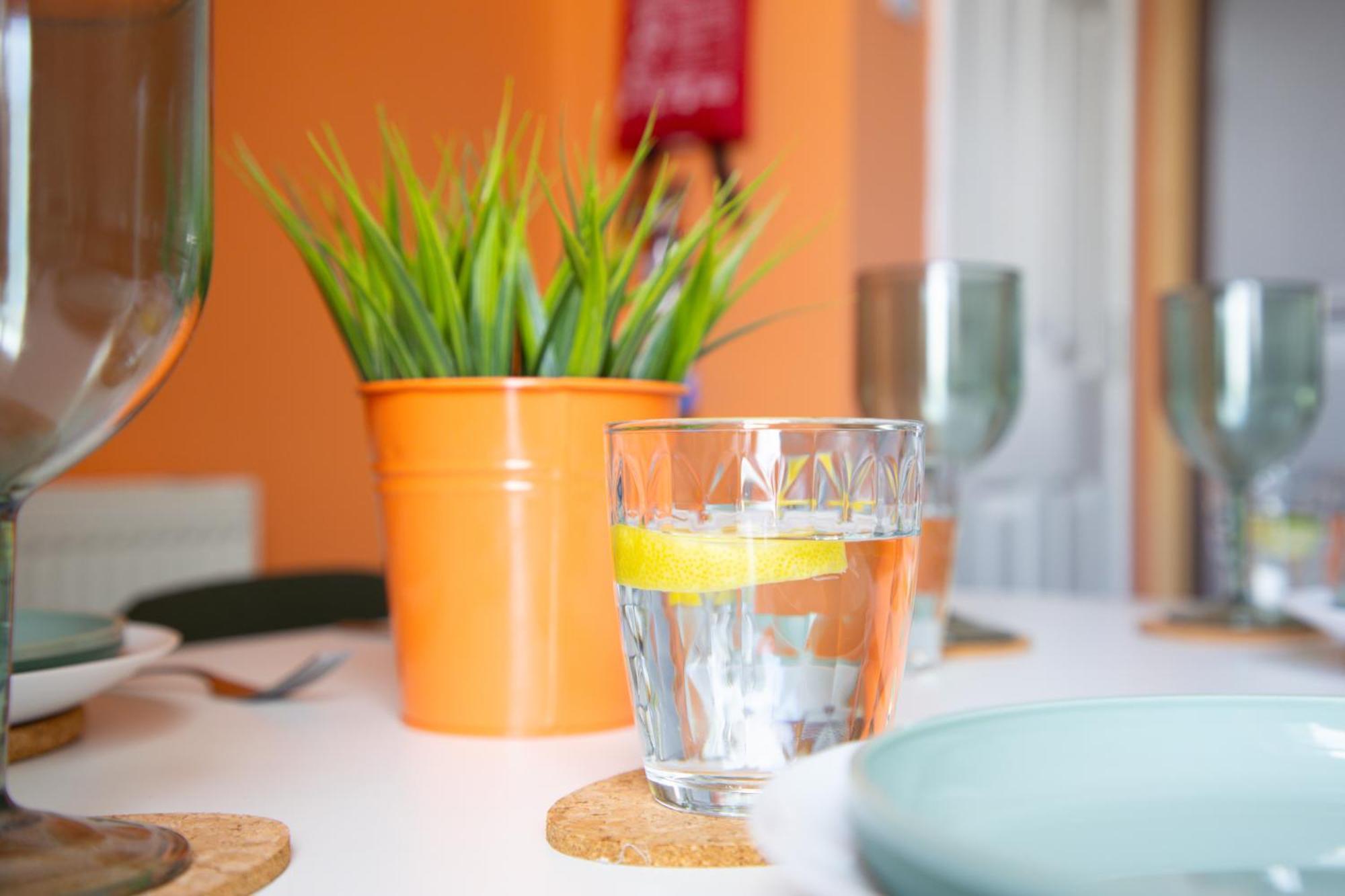 Harbour Court Plymouth - Free Parking - Tucked Away On The Barbican With Courtyard - By Ocean City Retreats Bagian luar foto