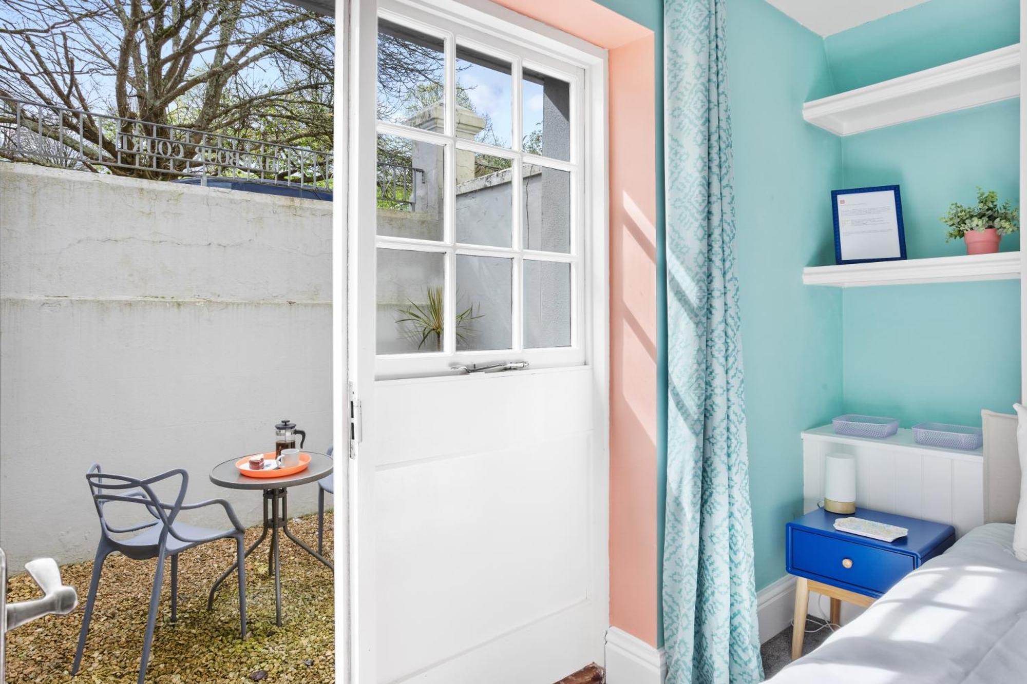 Harbour Court Plymouth - Free Parking - Tucked Away On The Barbican With Courtyard - By Ocean City Retreats Bagian luar foto